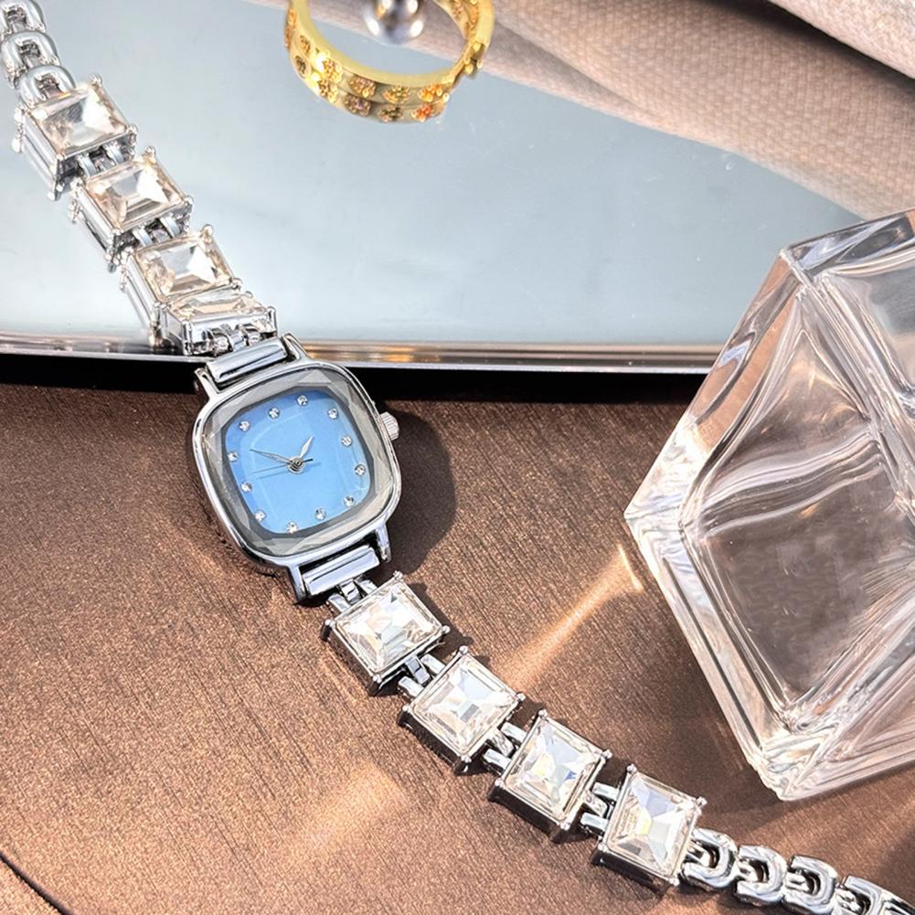 Women'S Accessories To Wear With Watch - Kare Kadranlı Kadın Bileklik Saati Lüks